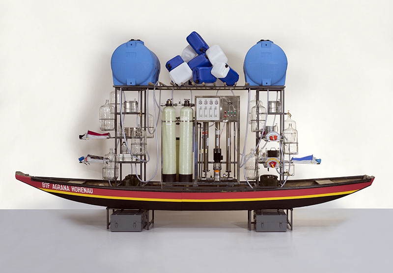 Zille Purification Unit, ph. Bertrand Huet, Courtesy Lucy + Jorge Orta / ADAGP Paris, 2022 2022 12 01 1. Zille Ph.bertrandhuet